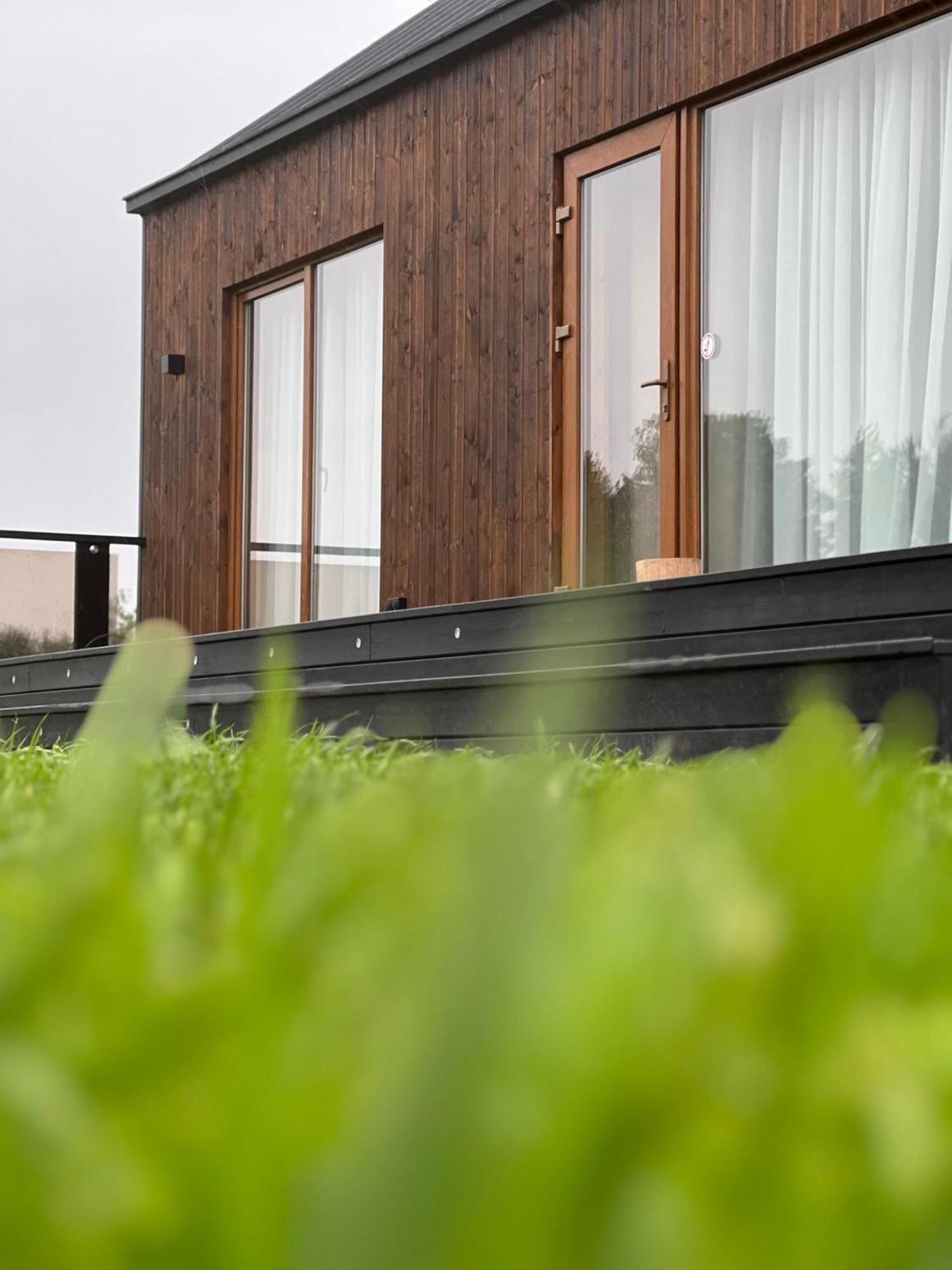 Viesuli Village Villas Saraiķi 外观 照片